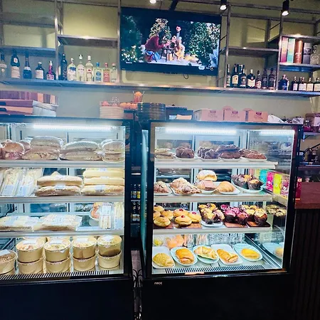 Apartament Stylish Boutique Duplex - Near Valletta! - 2 Large Double Bedrooms & Bathrooms Msida