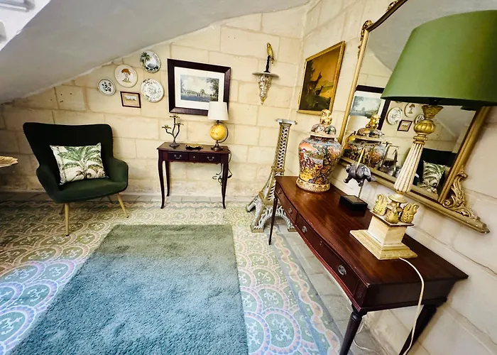 Stylish Boutique Duplex - Near Valletta! - 2 Large Double Bedrooms & Bathrooms Apartament Msida