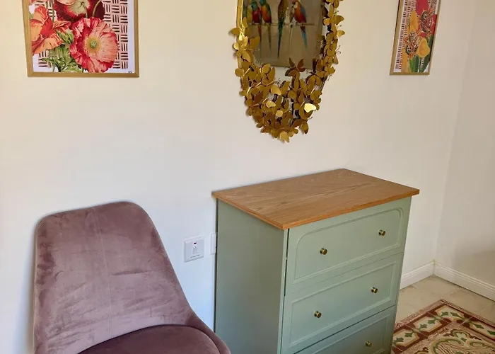 Apartament Stylish Boutique Duplex - Near Valletta! - 2 Large Double Bedrooms & Bathrooms