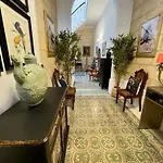 Stylish Boutique Duplex - Near Valletta! - 2 Large Double Bedrooms & Bathrooms Apartment Msida