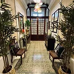 Apartment Stylish Boutique Duplex - Near Valletta! - 2 Large Double Bedrooms & Bathrooms Msida