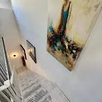 Stylish Boutique Duplex - Near Valletta! - 2 Large Double Bedrooms & Bathrooms *