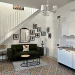 Stylish Boutique Duplex - Near Valletta! - 2 Large Double Bedrooms & Bathrooms *