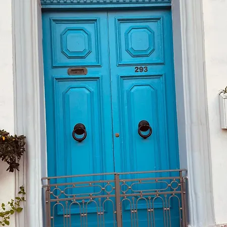 Stylish Boutique Duplex 'green' - Near Valletta! 2 Large Double En-suite Bedrooms
