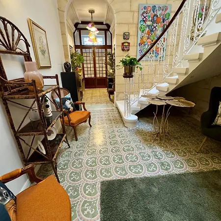 Lägenhet Stylish Boutique Duplex 'green' - Near Valletta! 2 Large Double En-suite Bedrooms *