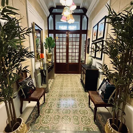 Lägenhet Stylish Boutique Duplex 'green' - Near Valletta! 2 Large Double En-suite Bedrooms Msida