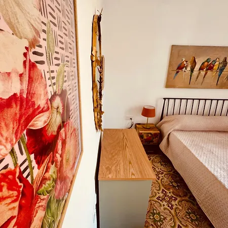 Stylish Boutique Duplex 'green' - Near Valletta! 2 Large Double En-suite Bedrooms *