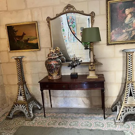 Stylish Boutique Duplex 'green' - Near Valletta! 2 Large Double En-suite Bedrooms Lägenhet