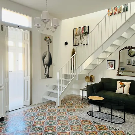 Stylish Boutique Duplex 'green' - Near Valletta! 2 Large Double En-suite Bedrooms Lägenhet Msida