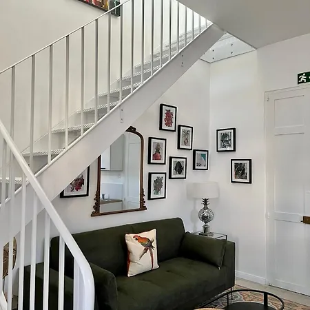 Stylish Boutique Duplex 'green' - Near Valletta! 2 Large Double En-suite Bedrooms Lägenhet *