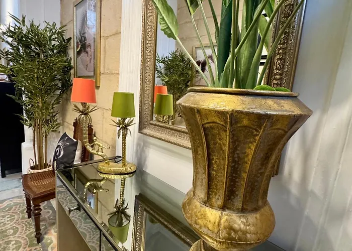 Stylish Boutique Duplex - Near Valletta! - 2 Large Double Bedrooms & Bathrooms * מסידה