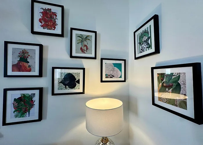 Stylish Boutique Duplex - Near Valletta! - 2 Large Double Bedrooms & Bathrooms 公寓 *