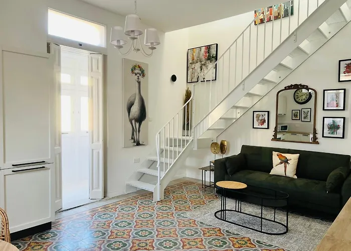 Stylish Boutique Duplex - Near Valletta! - 2 Large Double Bedrooms & Bathrooms Apartman Msida