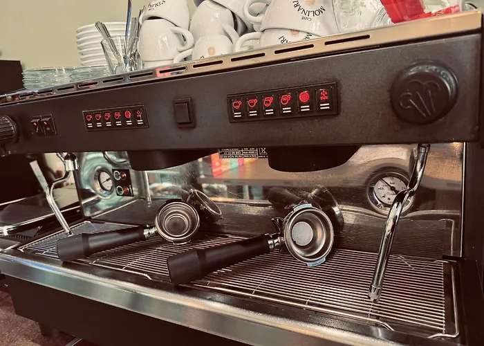 Stylish Boutique Duplex - Near Valletta! - 2 Large Double Bedrooms & Bathrooms דירה מסידה